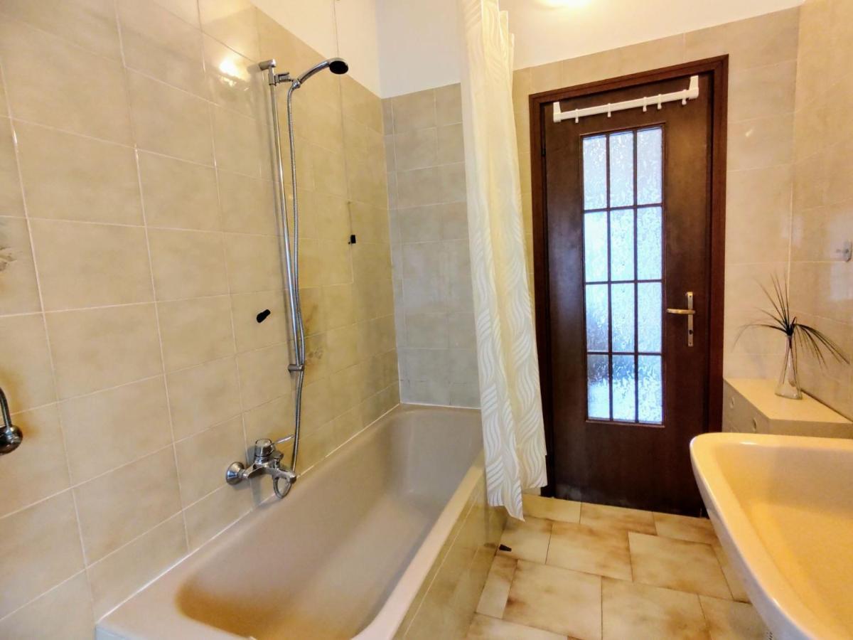 Apartment Nives By Interhome Albonico Bagian luar foto
